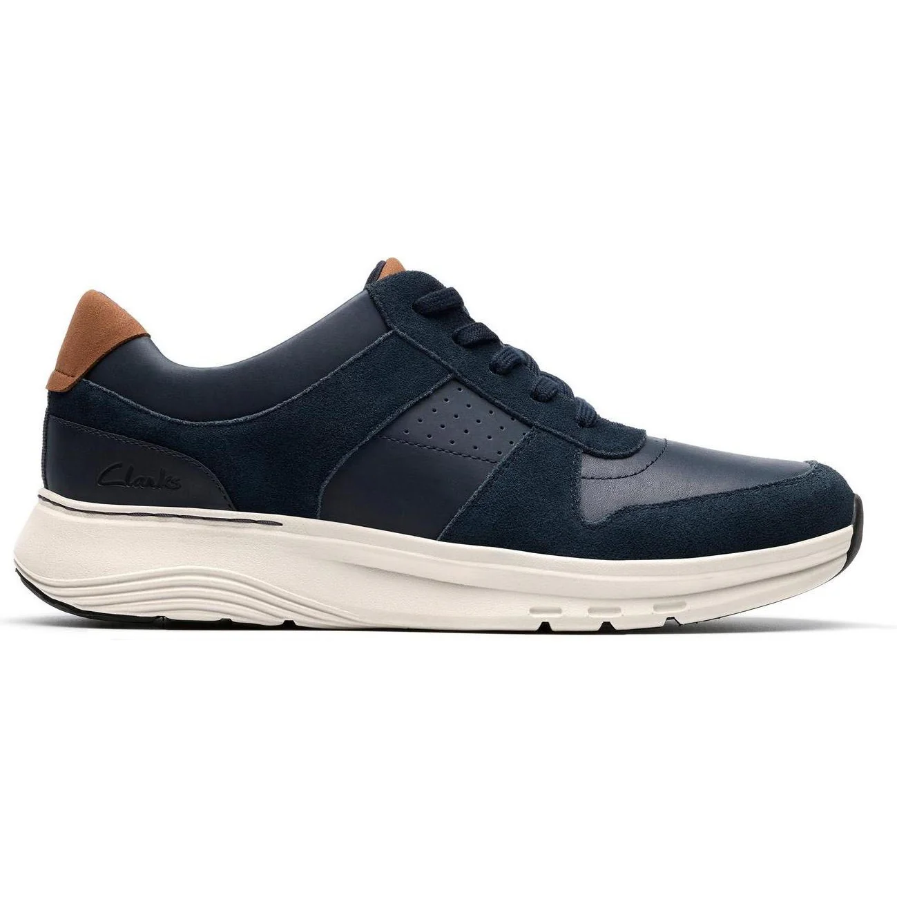 Clarks - Mens Motion Trek Go Shoes - Image 3